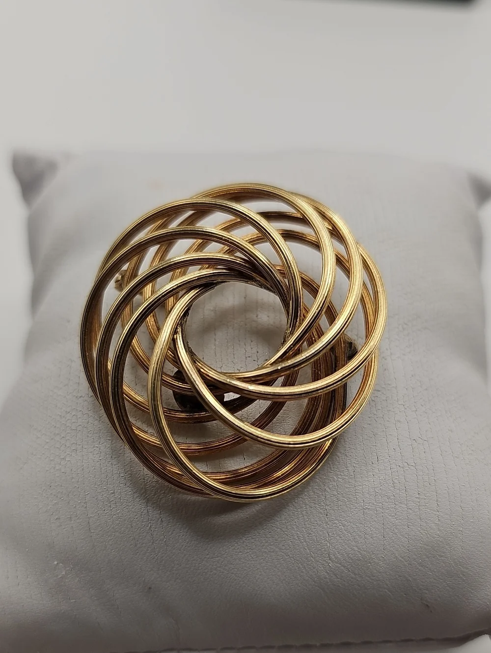 Alice Caviness Swirl Brooch Womens OS Gold 12K GF Vintage MCM Interlocking Pin